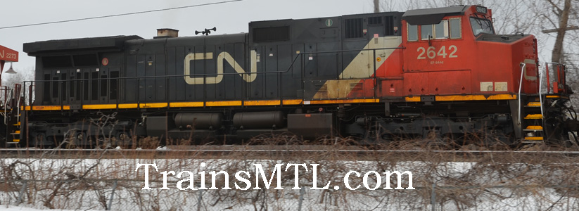 Locomotive CN2642 left side / coté gauche